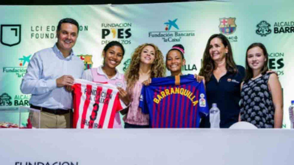 Shakira estuvo presente en la colocación de la primera piedra en Barranquilla