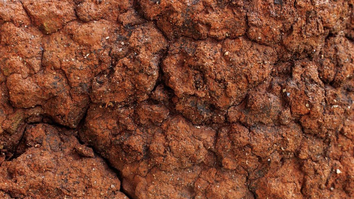 Un bloque de corteza terrestre hallado por los científicos debajo de Australia podría ser la evidencia de profundos cambios ocurridos en el planeta hace 4.000 millones de años.