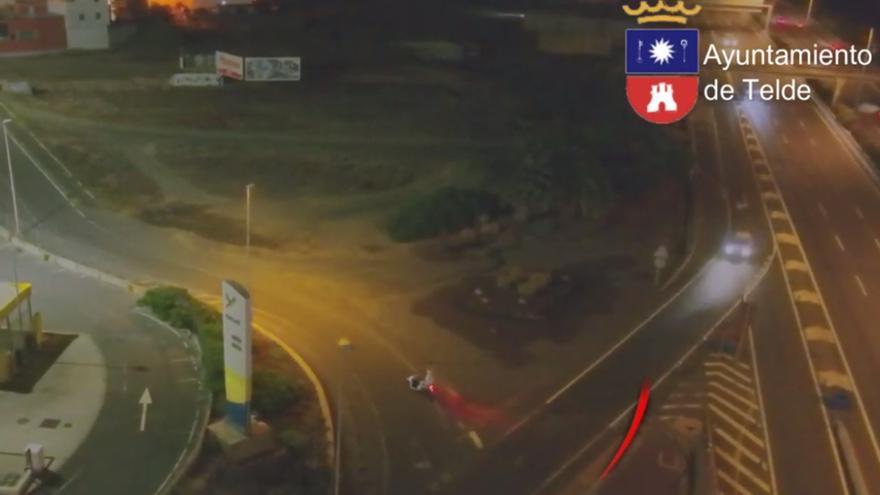 Dos motoristas huyen de forma kamikaze de un control policial en Telde
