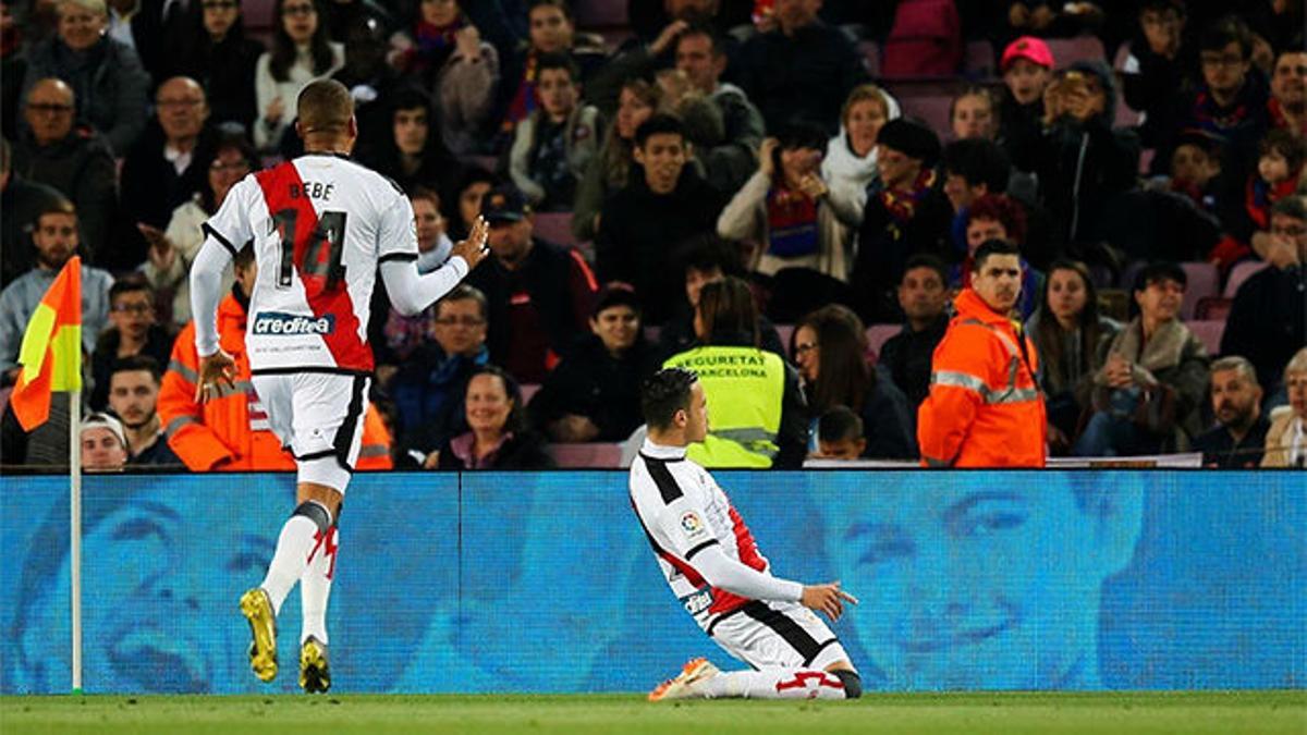 Raúl de Tomás inquietó al Camp Nou con un gol de 'killer'