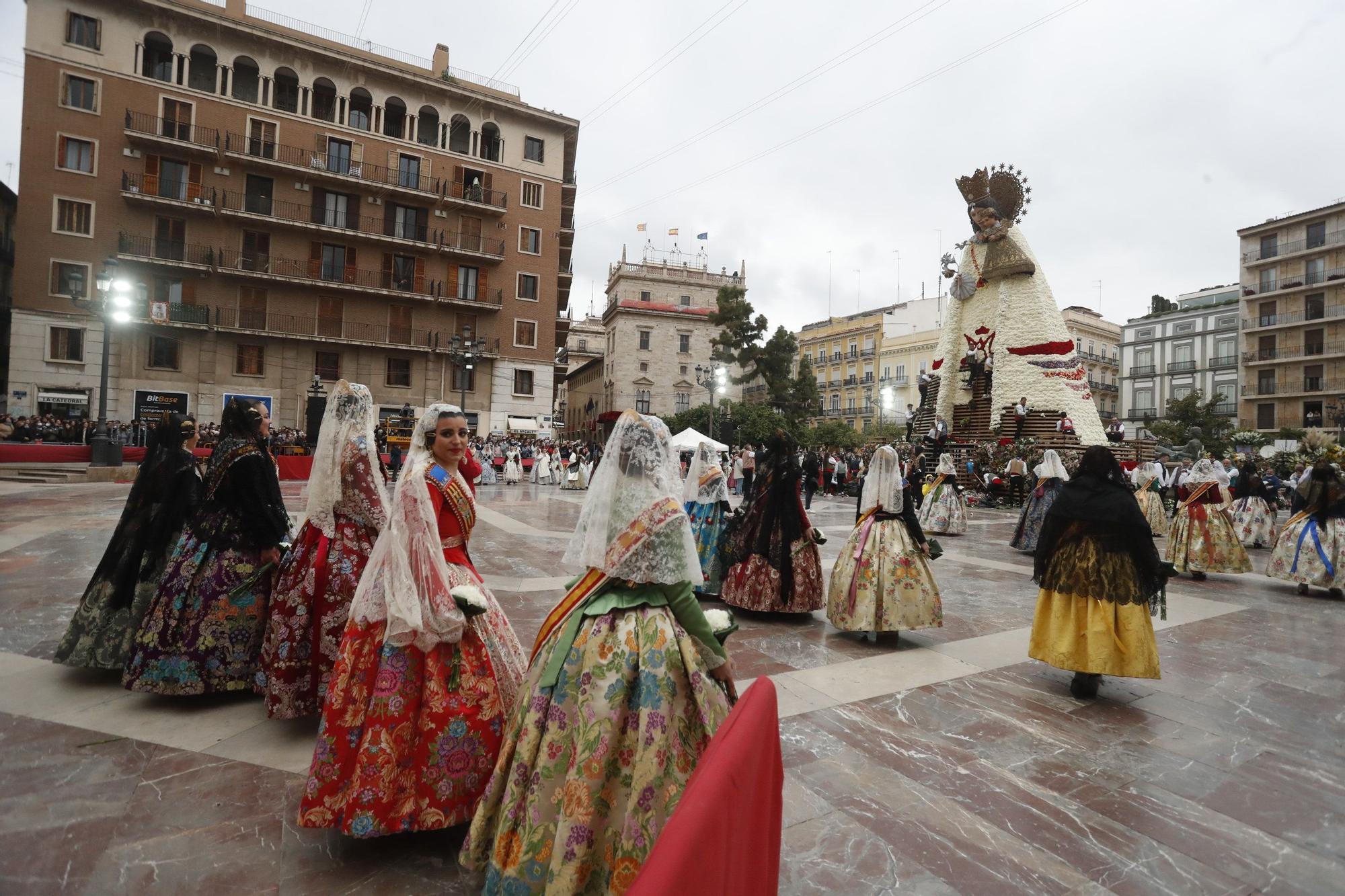 Búscate en el segundo día de ofrenda por la calle de la Paz (entre las 18:00 a las 19:00 horas)