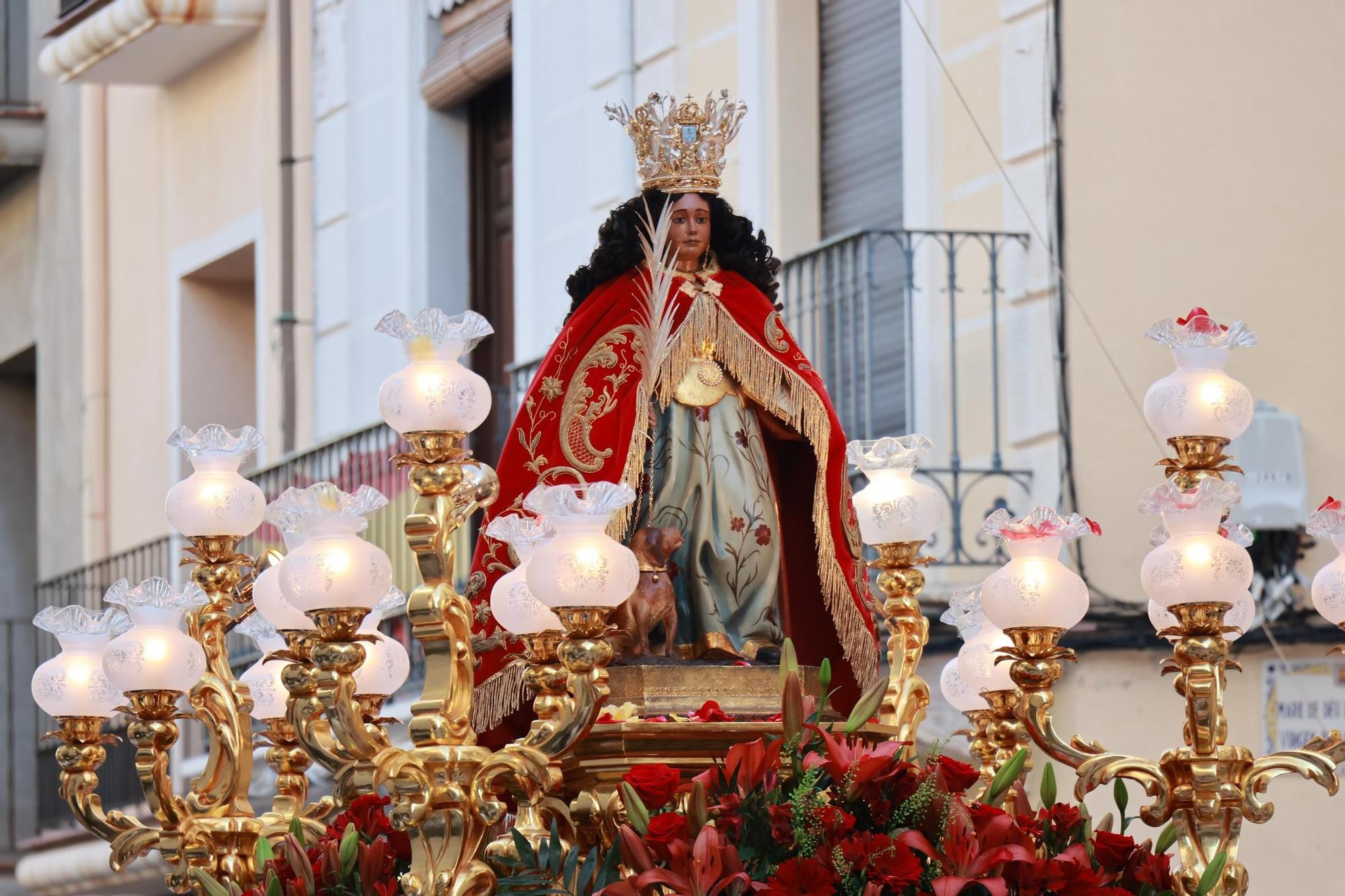 Procesión en honor a Santa Quitèria en el día grande de las fiestas de Almassora