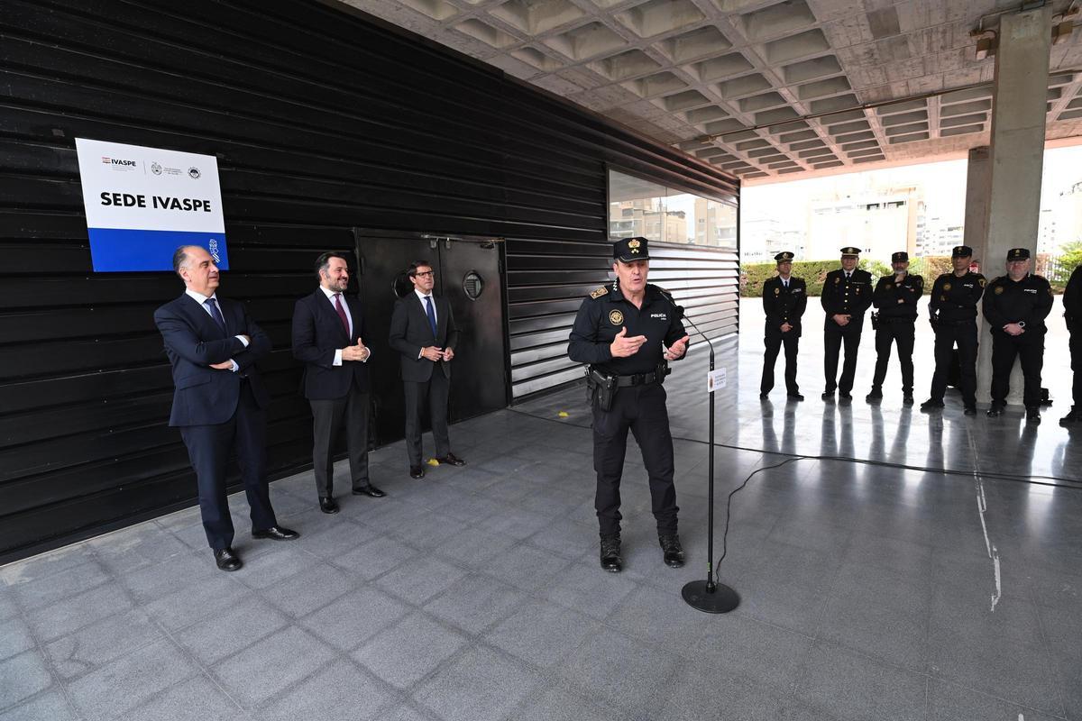 El inspector jefe de la Policía Local de Elche agradece la confianza de la Generalitat en el cuerpo ilicitano para ser sede del IVASPE