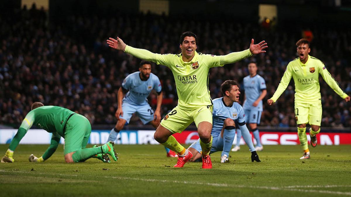 Luis Suárez, eufórico tras marcar el segundo gol contra el City en Manchester