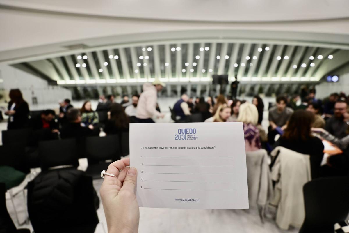 Uno de las reuniones con diferentes agentes.