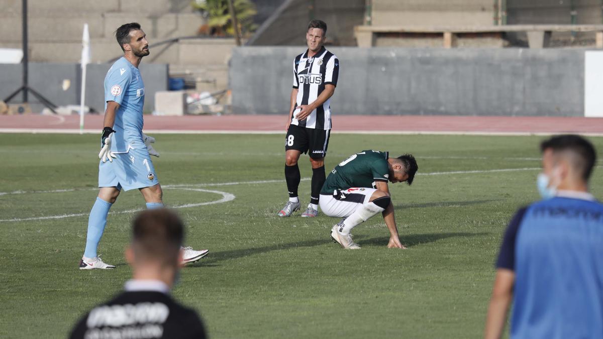 El equipo de la capital de la Plana todavía no ha logrado ganar esta temporada fuera de casa y su última derrota fue ante la Balompédica Linense.