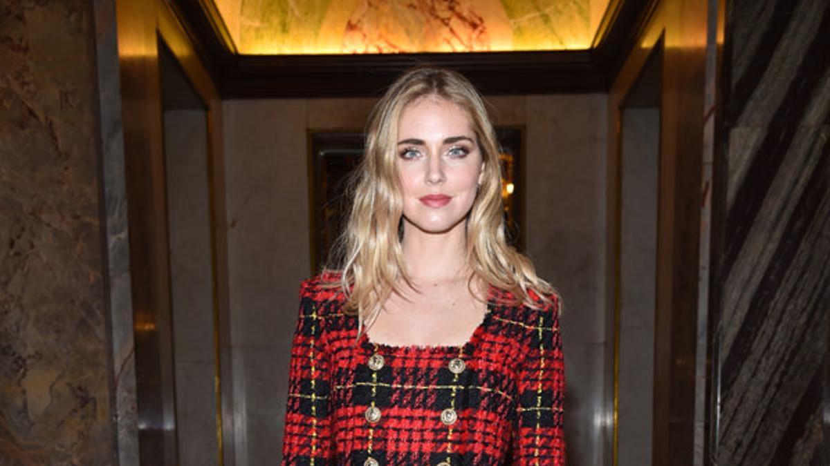 Chiara Ferragni con medias de rejilla