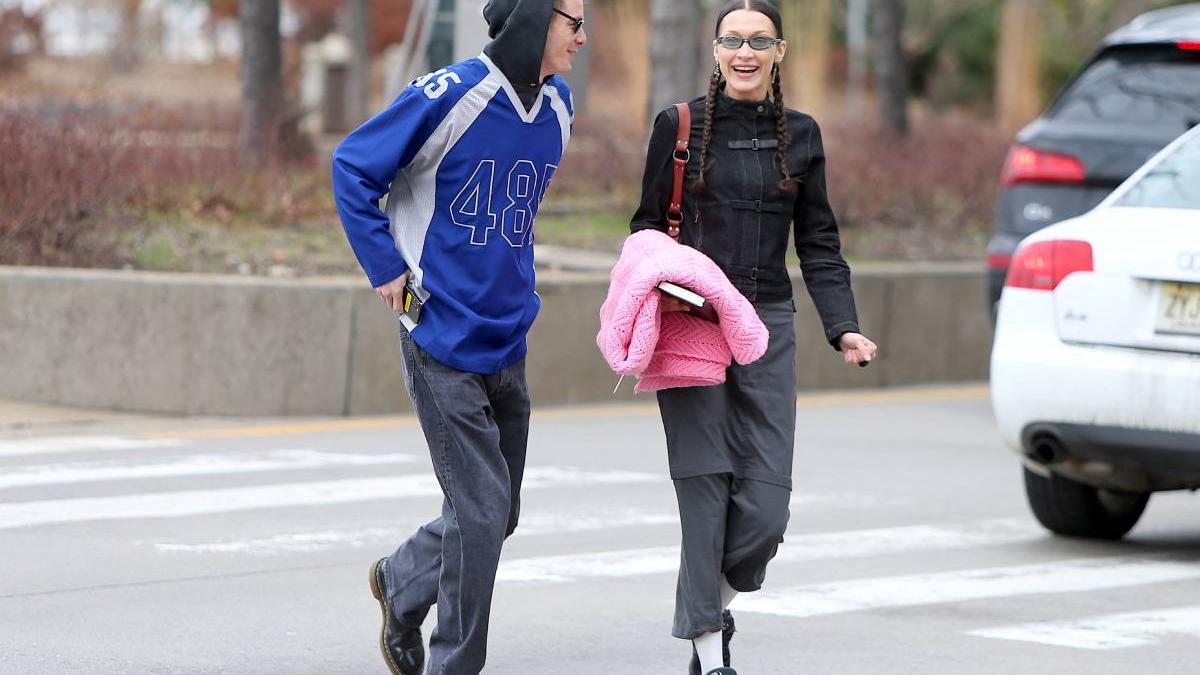 Bella Hadid junto a su novio Marc Kalman