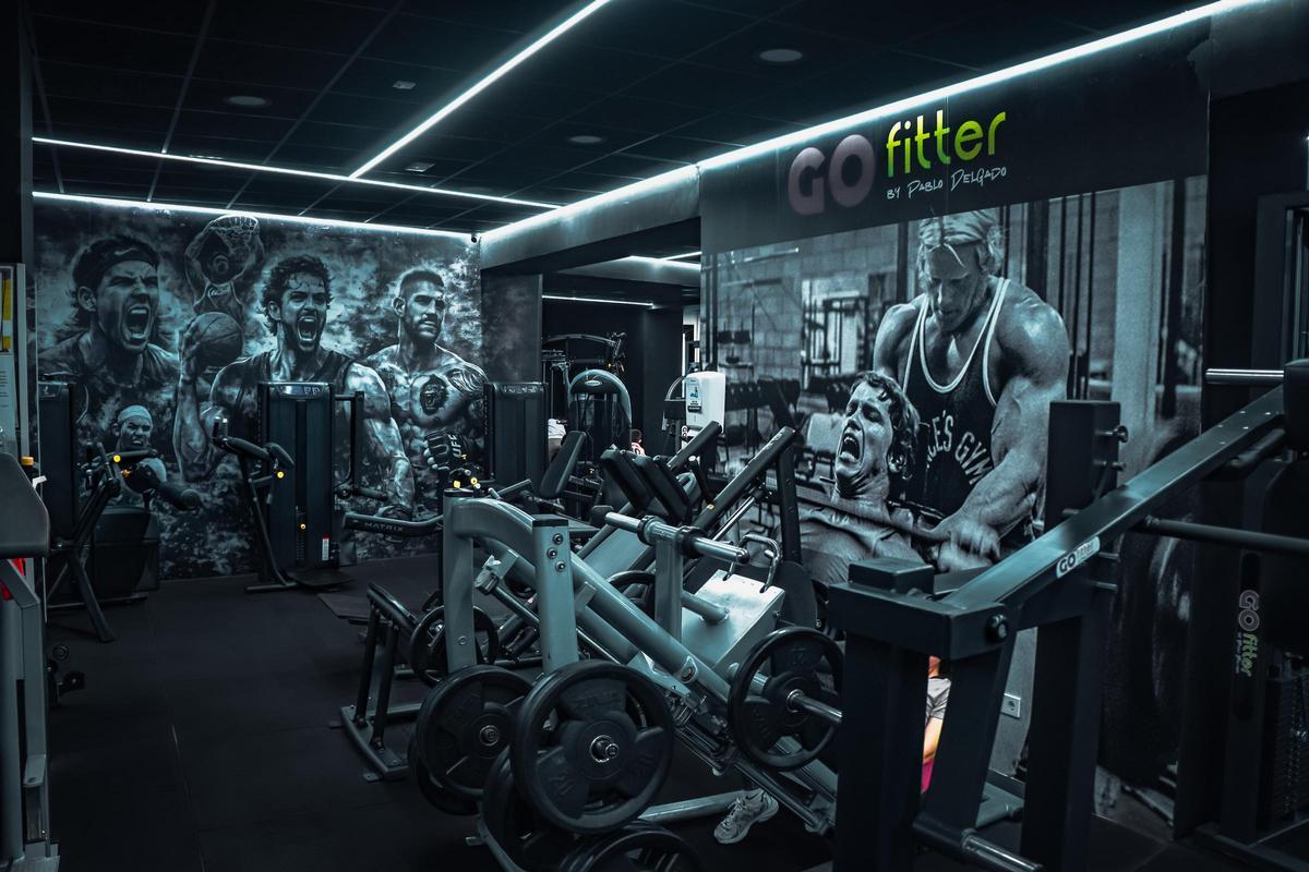 Blick ins Innere des Go Fitter Studios von Pablo Delgado in Palma - hier geht es schon fast martialisch zu.