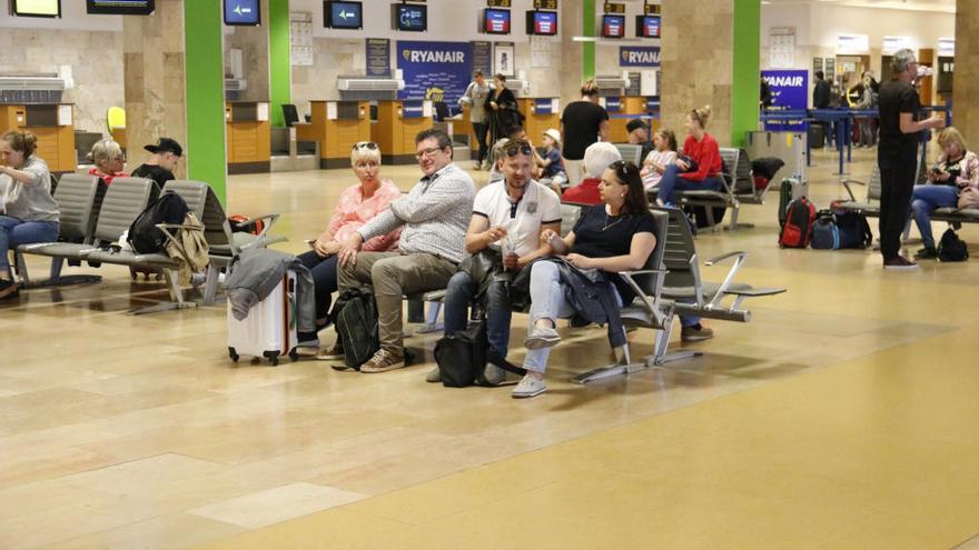 Passatgers de l&#039;Aeroport de Girona-Costa Brava