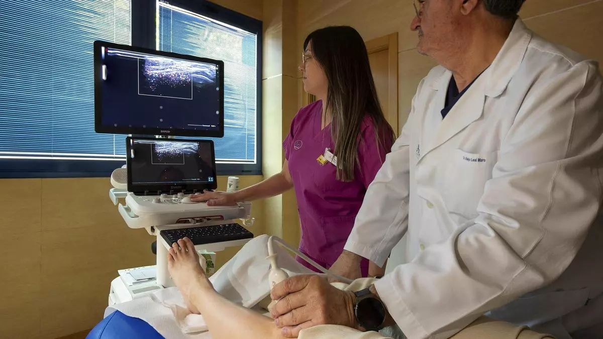 El Centro Médico Alejo Leal renueva sus equipos con un fluoroscopio y un ecógrafo de última generación