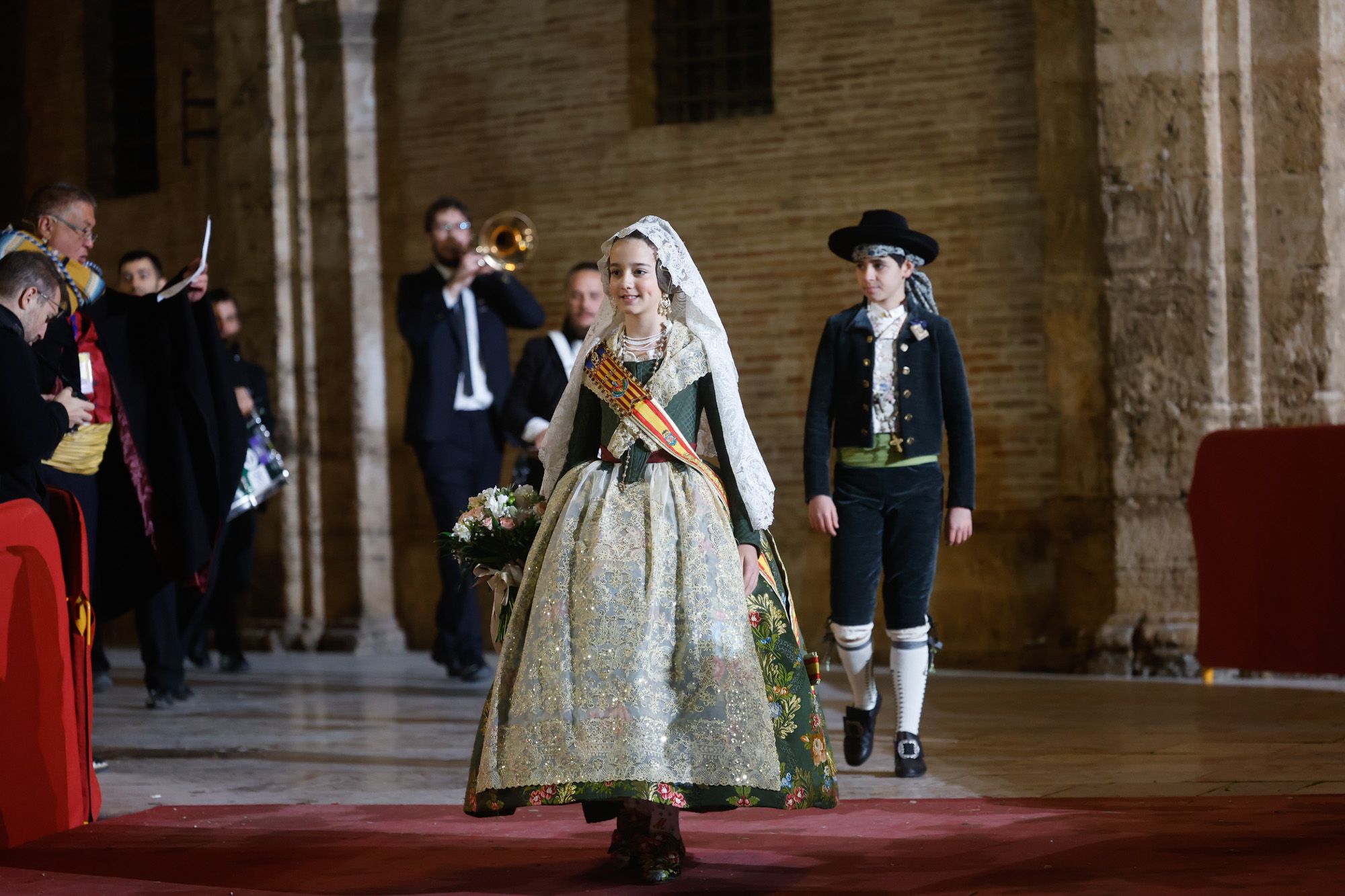 Todas las fotos de la Ofrenda del 17 de marzo por la calle de la Paz de 21:00 a 22:00 horas