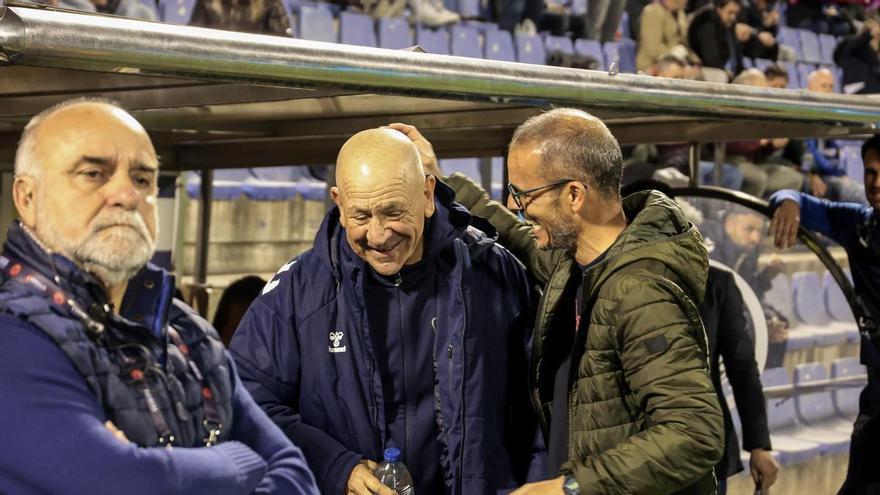 el banquillo de Eldense y Hércules: un cambio para volar y otro con el que no basta