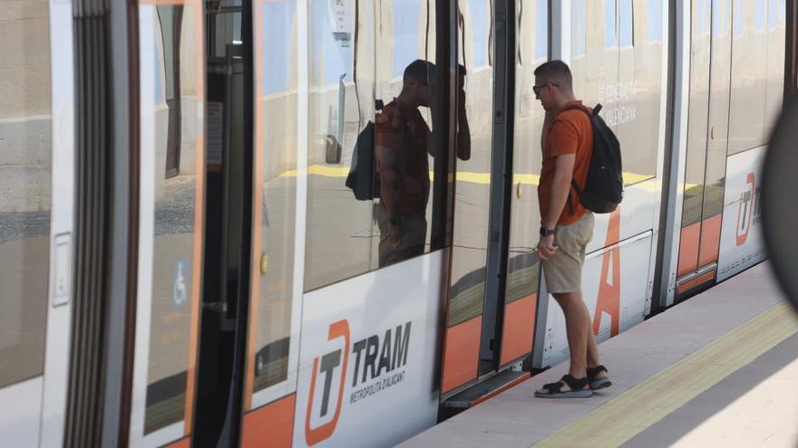 Transporte gratis en Alicante: ¿quién puede viajar en autobús y TRAM sin pagar?