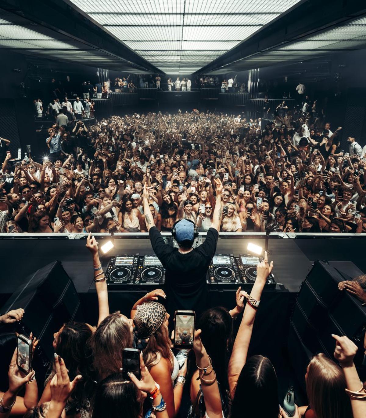 Dom Dolla anima la pista de baile de Hï Ibiza. | TNL