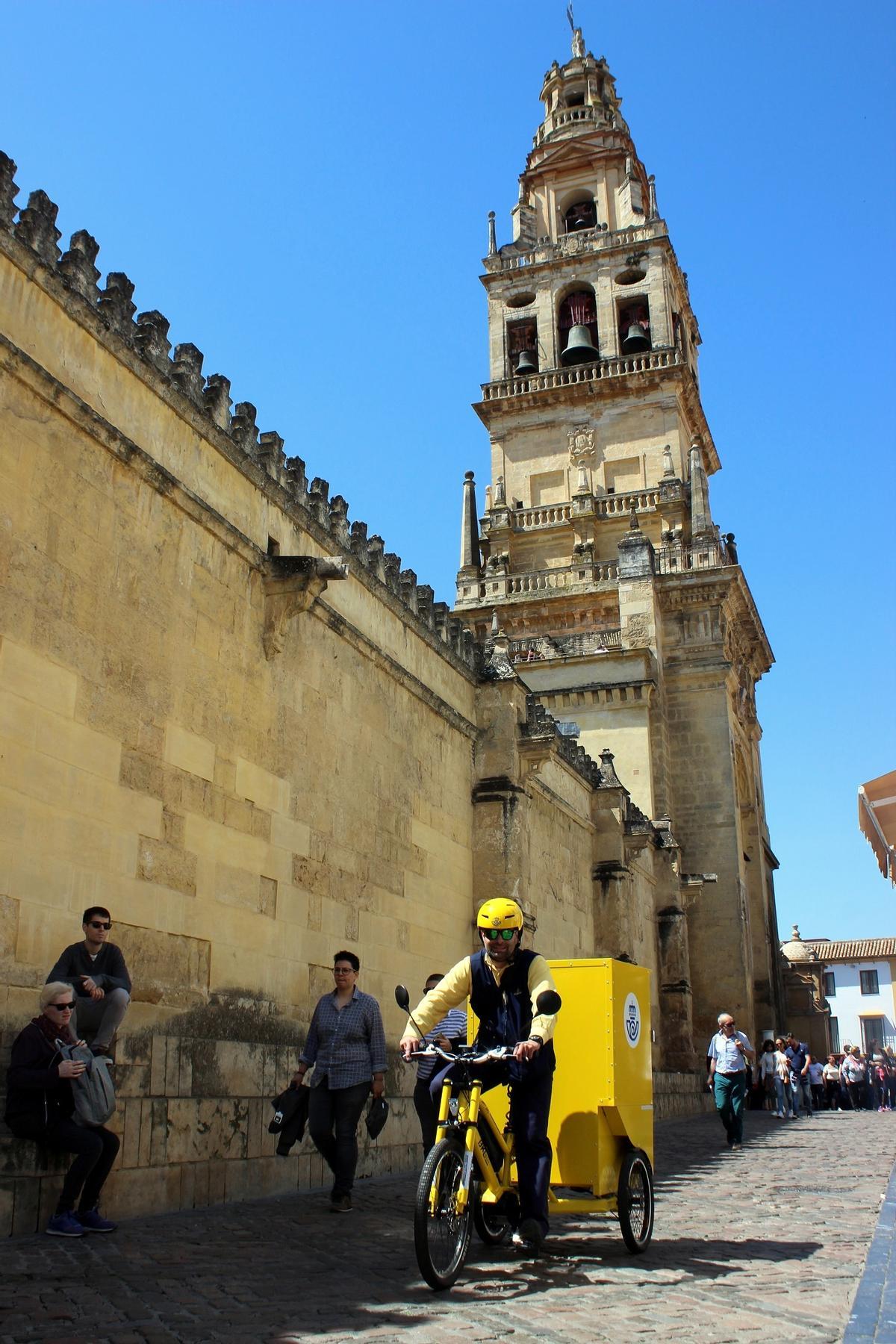 Repartidor de Correos en Córdoba.