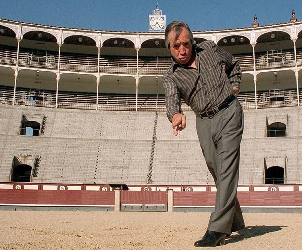 Sus imitaciones de Farina en las proximidades a la Plaza de Las Ventas hizo que sus vecinos le apodasen como 'El Fary'