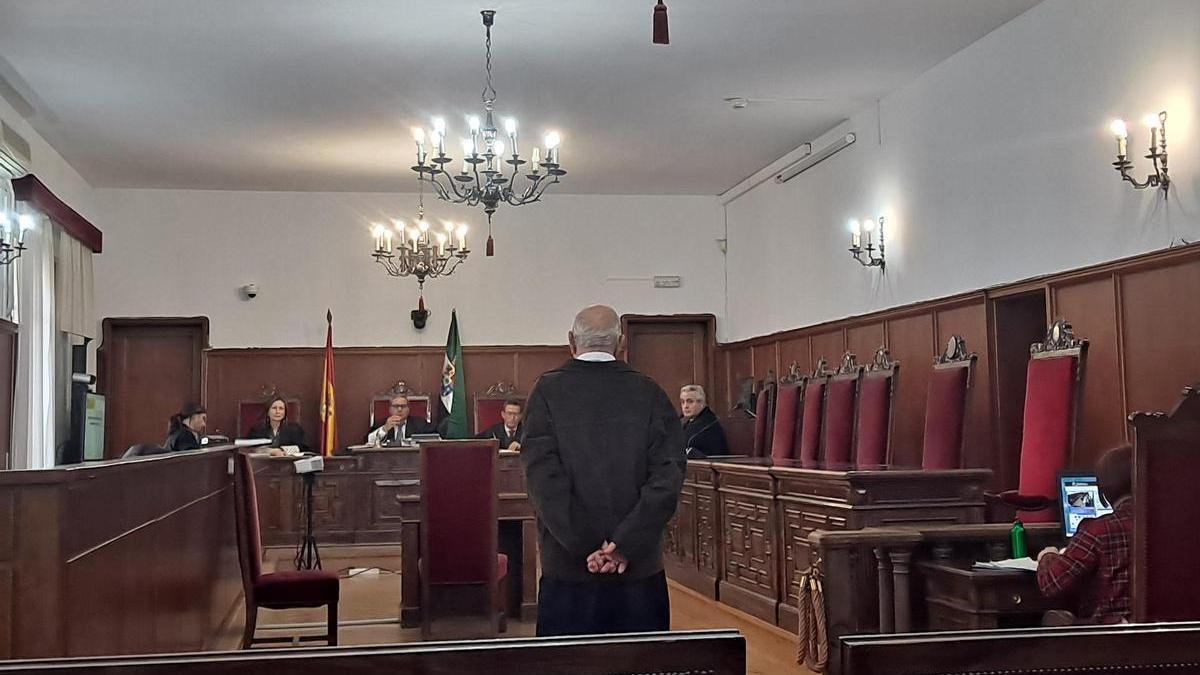 El condenado, este jueves en la Audiencia Provincial de Badajoz.