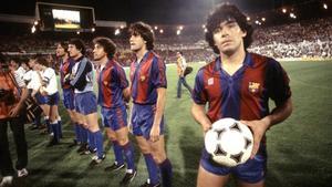 Maradona, en sus tiempos de jugador del Barça.