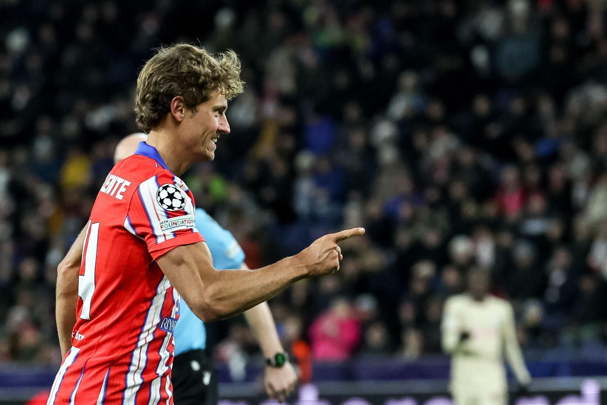 Salzburg (Austria), 29/01/2025.- Marcos Llorente of Atletico celebrates scoring the 0-4 goal during the UEFA Champions League match between RB Salzburg and Atletico Madrid in Salzburg, Austria, 29 January 2025. (Liga de Campeones, Salzburgo) EFE/EPA/FILIP SINGER