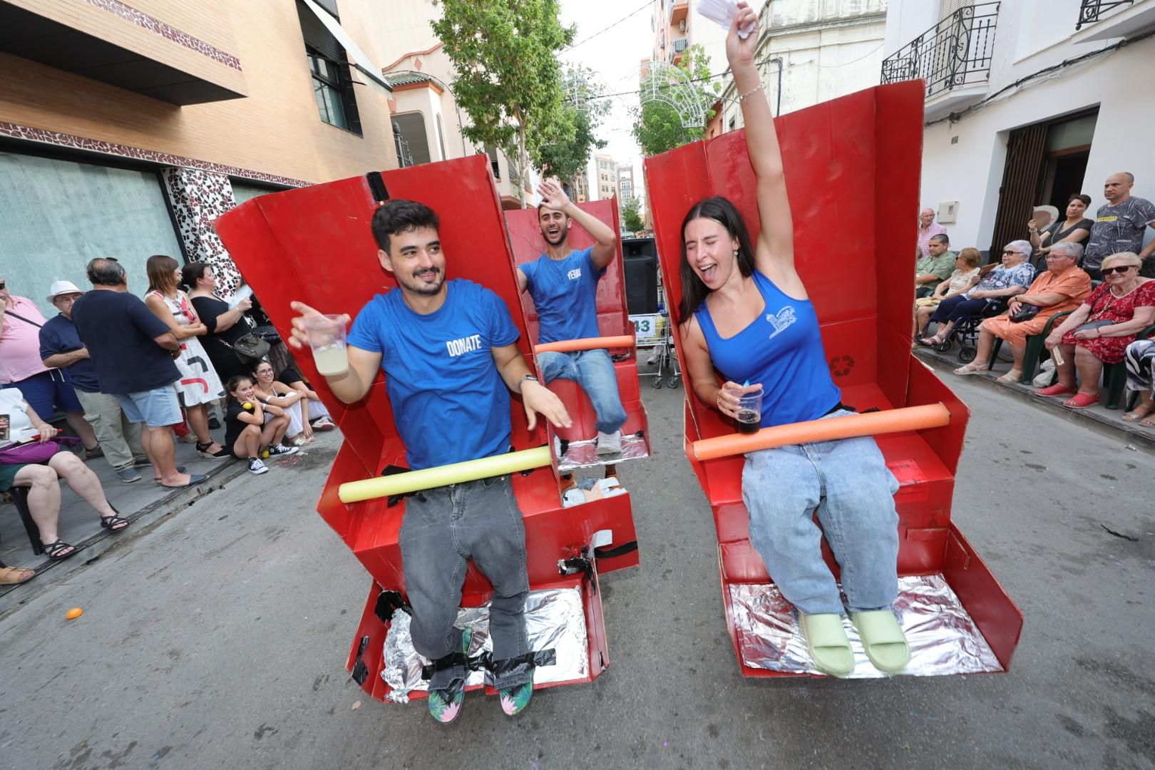 Galería | El Grau disfruta de su desfile de peñas