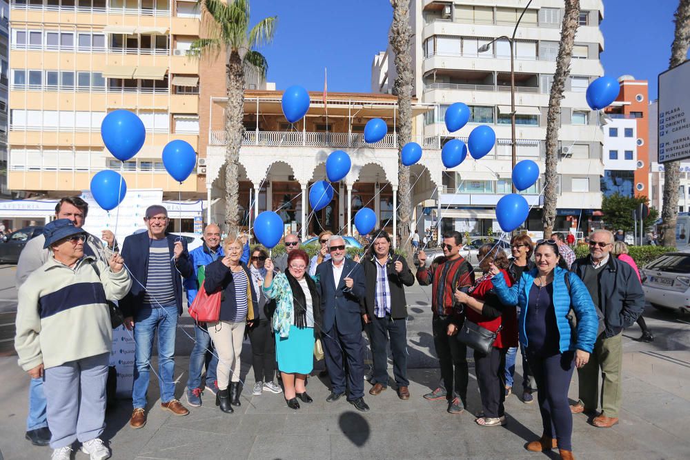 Pruebas gratuitas de prevención, información, charlas y una suelta simbólica de globos azules han conmemorado hoy el Día Mundial de la Diabetes