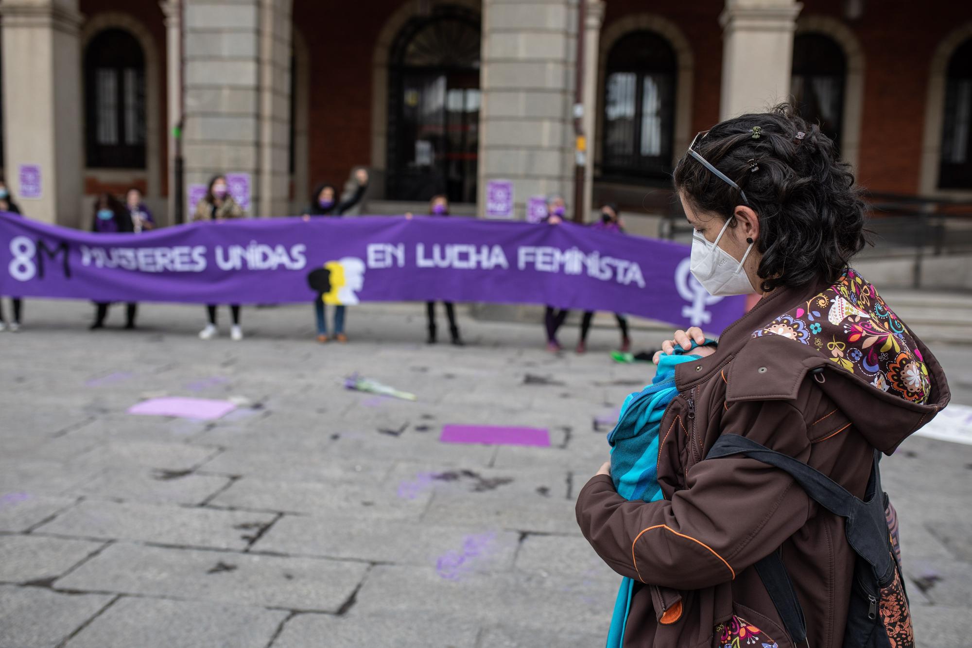 GALERÍA | Concentración de la Asamblea de Mujeres por el 8M en Zamora