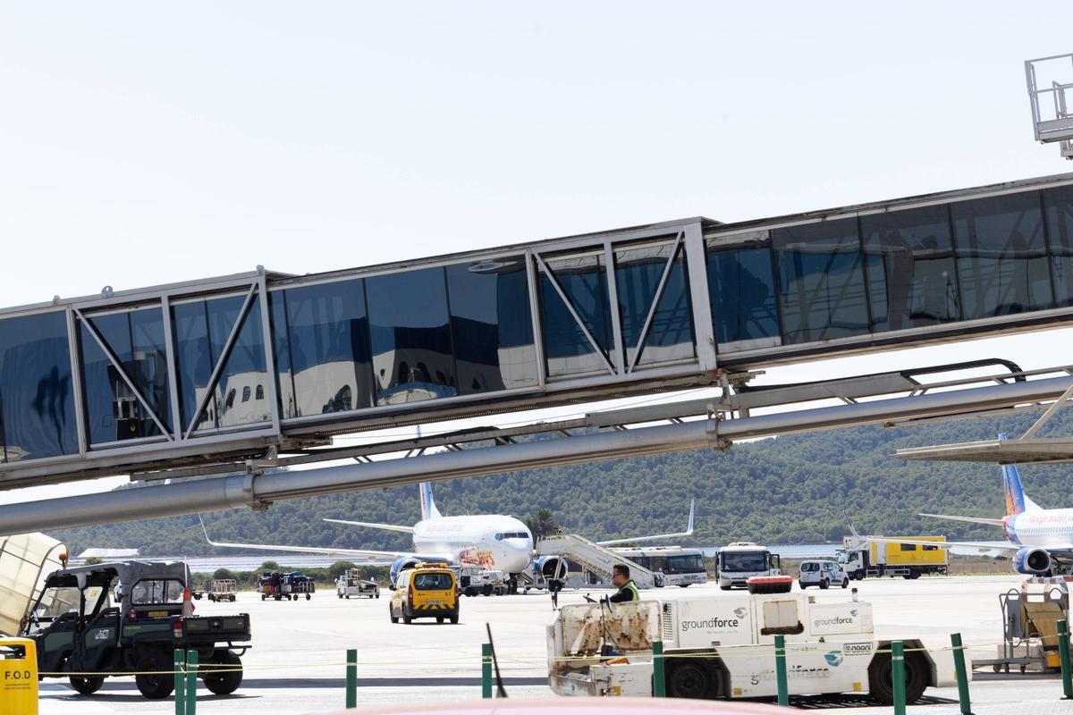 Finger en el aeropuerto de Ibiza.