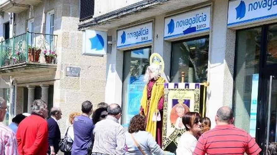 La plataforma de Moaña, en una protesta de Cangas.  // G.N.