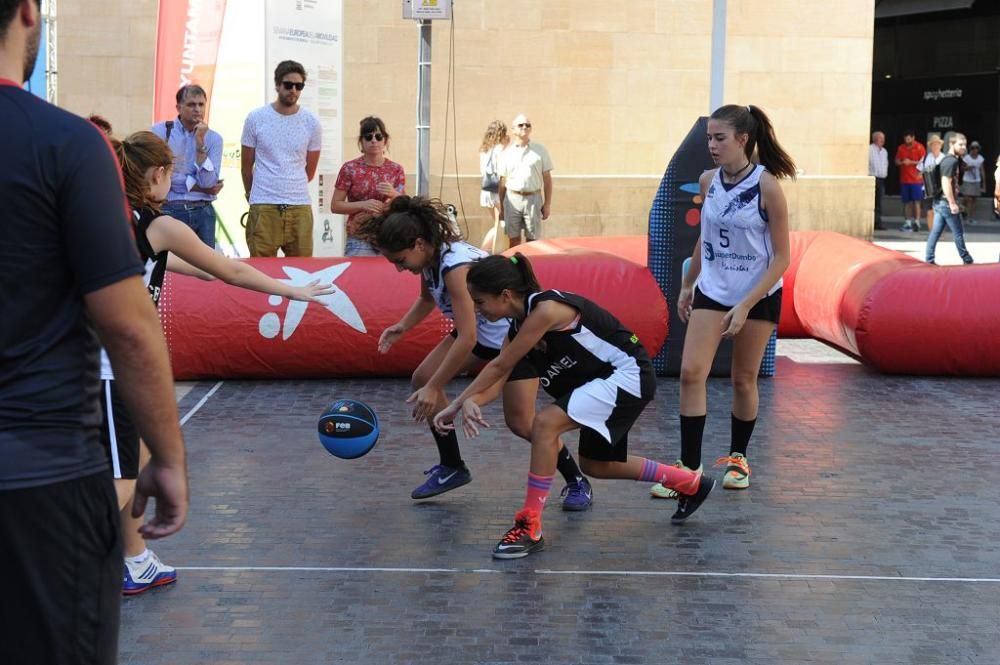 Baloncesto 3x3 en la Plaza Belluga