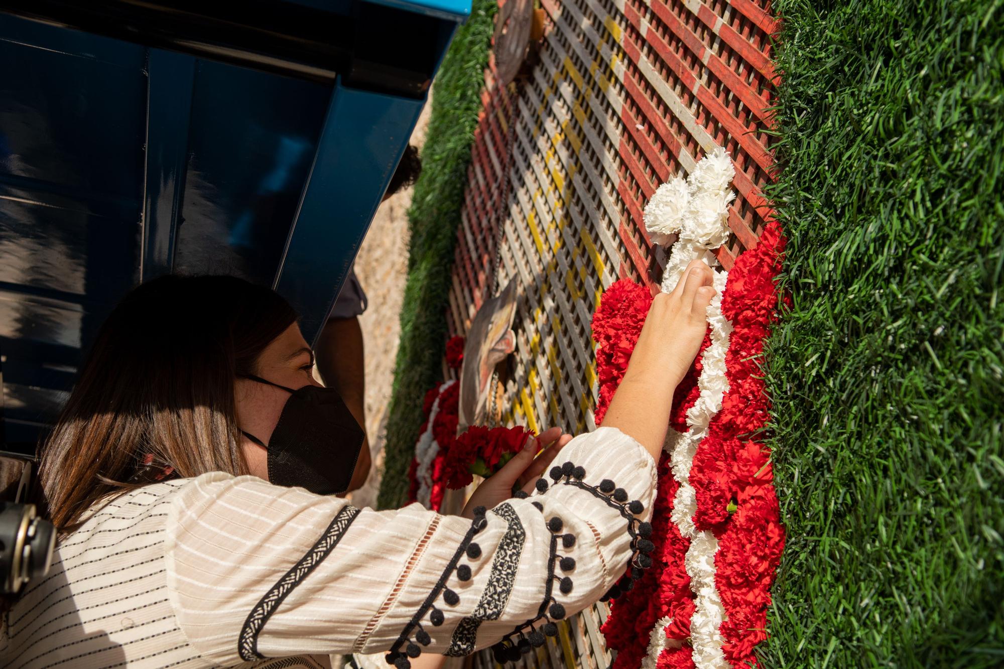 Así ha vestido Almassora el tapiz de flores en honor a Santa Quitèria