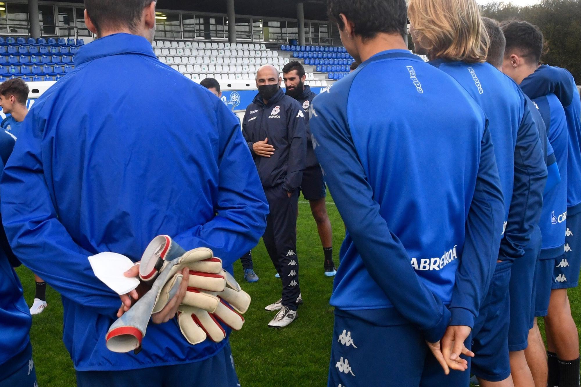 Entrenamiento del Juvenil antes del partido de la Youth League