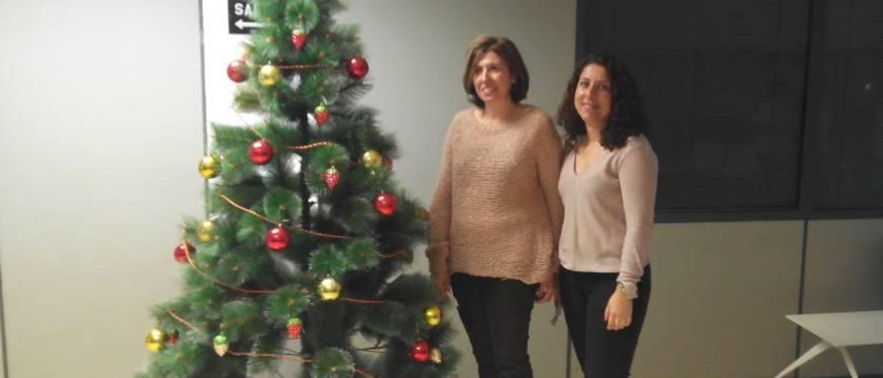 Fuster con Pastor junto al árbol de Sant Ferran.