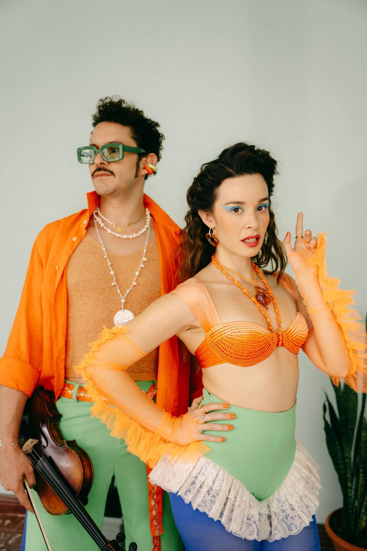 Catalina García y Santiago Prieto son Monsieur Periné.