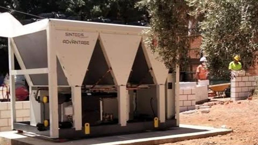 El SES instala una enfriadora en la lavandería del Perpetuo Socorro, en Badajoz