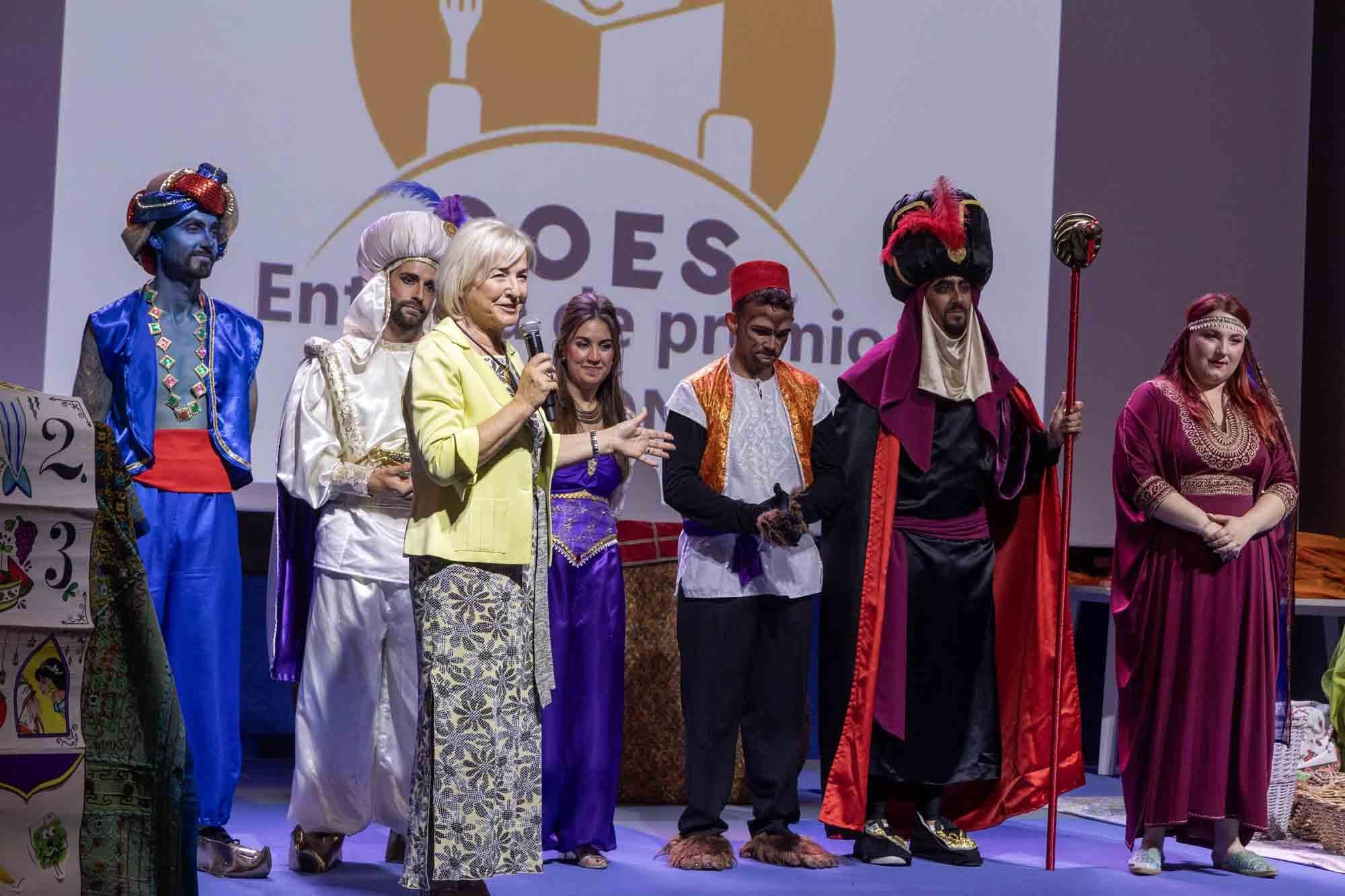 Entrega de premios del concurso infantil de relatos cortos "Cuéntame un cuento para comer" en el Club INFORMACIÓN organizado por COES