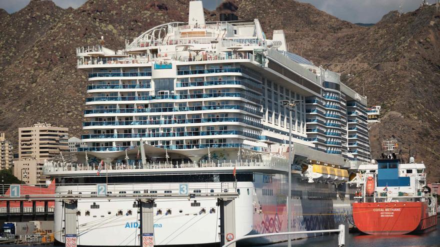 El nuevo crucero a gas de Aida trae a Canarias 200.000 turistas