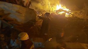 Almenys cinc persones perden la vida després d’un atac aeri a Jitómir, Ucraïna