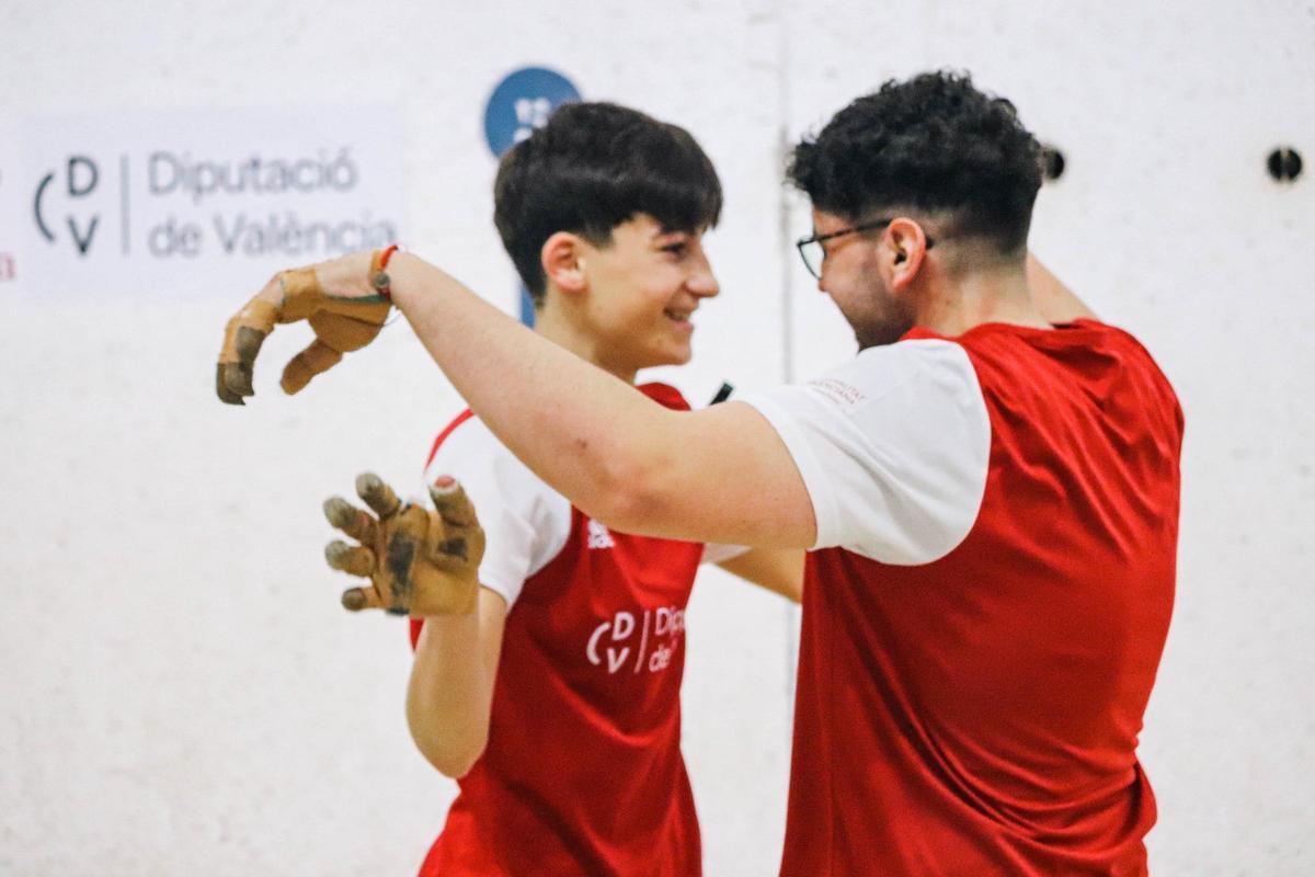 Celebració durant les finals de la 27ª Copa de raspall.