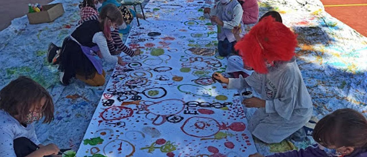 Actividades del alumnado en el Pla de Elche, arriba, y el Padre Dehón de Novelda, debajo | INFORMACIÓN