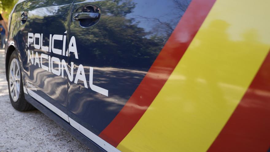 Un menor de 15 años mata a puñaladas a su padre en plena calle en Palencia