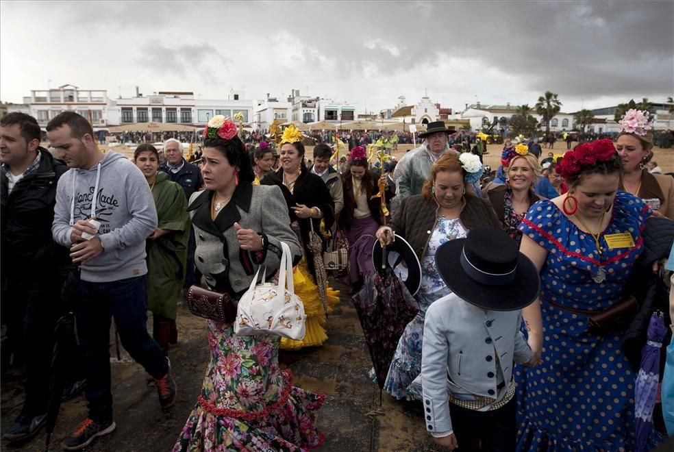 FOTOGALERÍA / El camino al Rocío, más duro que nunca