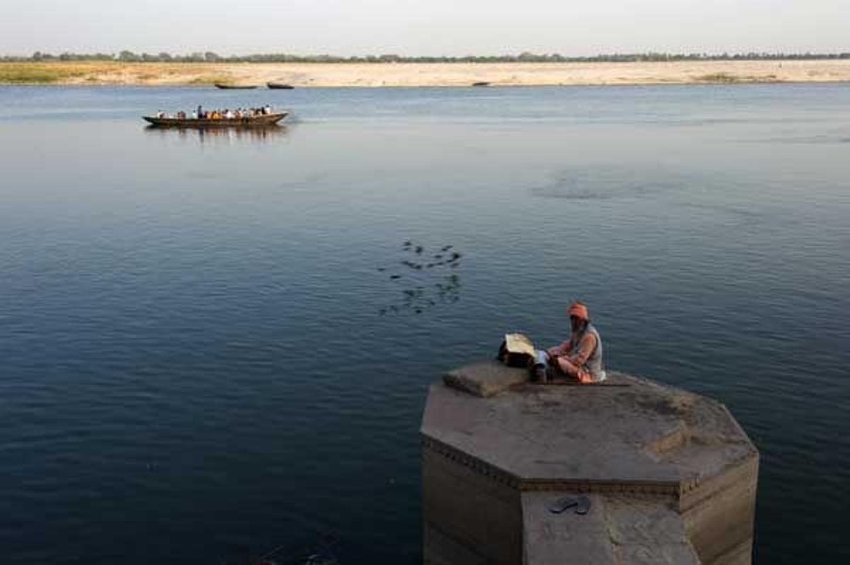 Vista del Ganges desde Benarés.