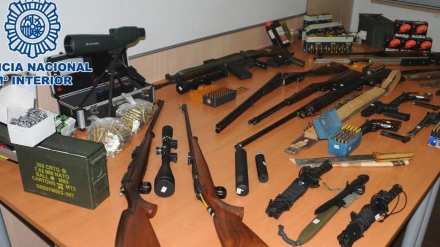 Detenen un home a Martorell amb un arsenal d&#039;armes de guerra a casa