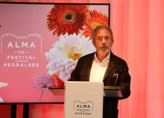 El Alma Festival Jardins Pedralbes planta cara con Fito Páez, Chris Isaak y Anastacia en el Poble Espanyol