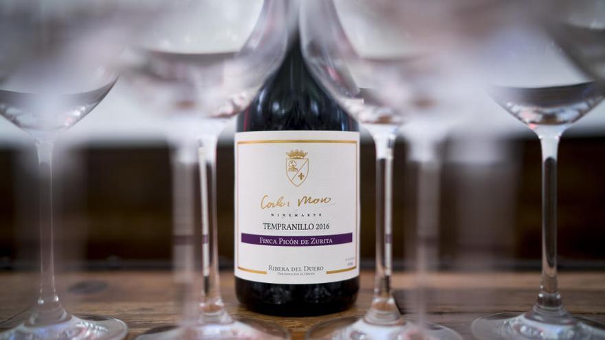 Carlos Moro ha ido completando su colección más personal, formada por seis vinos exclusivos.