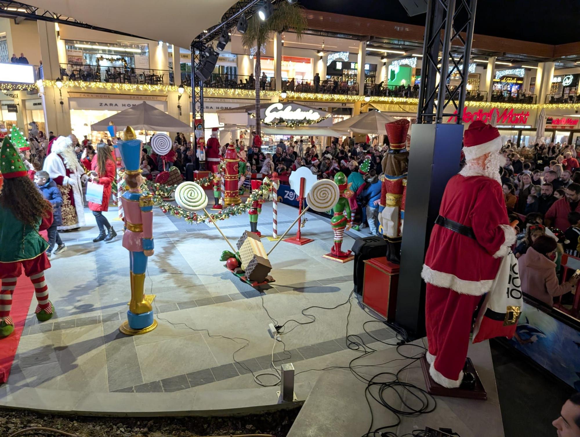 Desfile de Papá Noel en Orihuela Costa