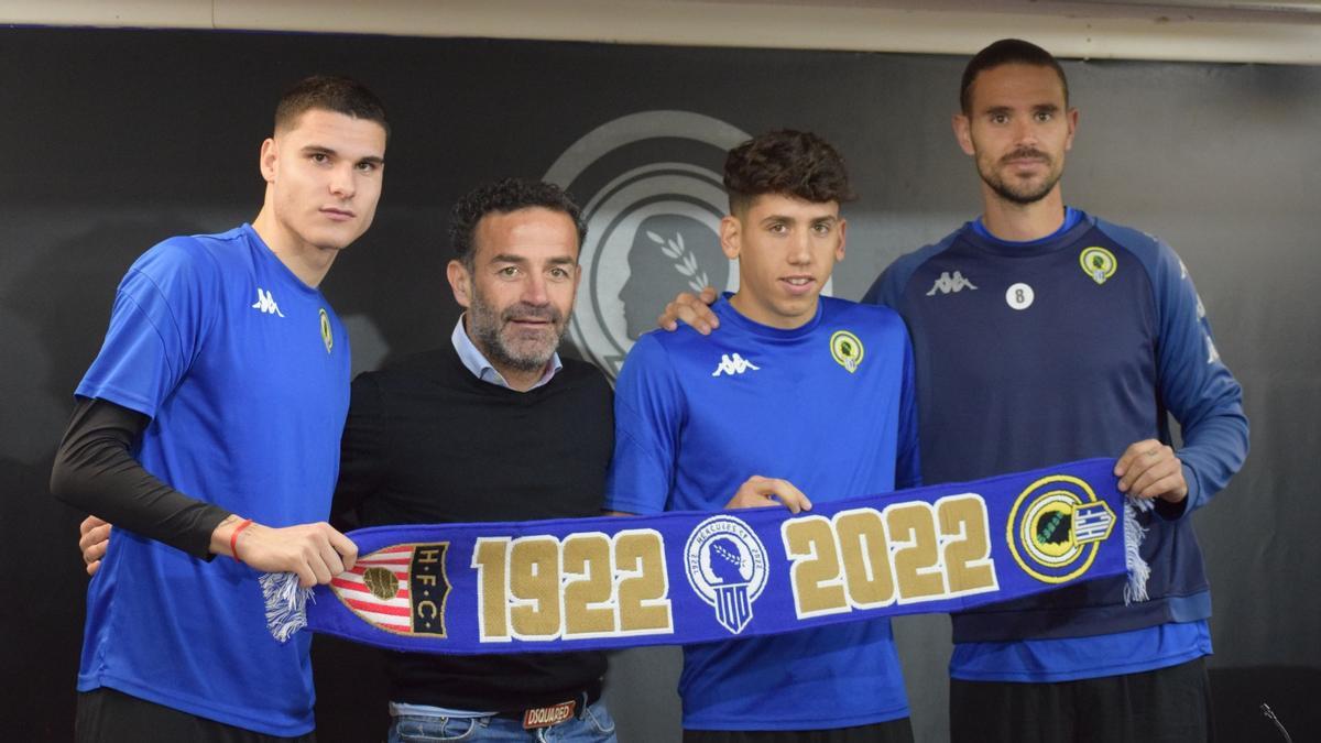 Alberto Retuerta, Paco Peña, Albert Luque y Mario Gómez, este jueves, durante la presentación