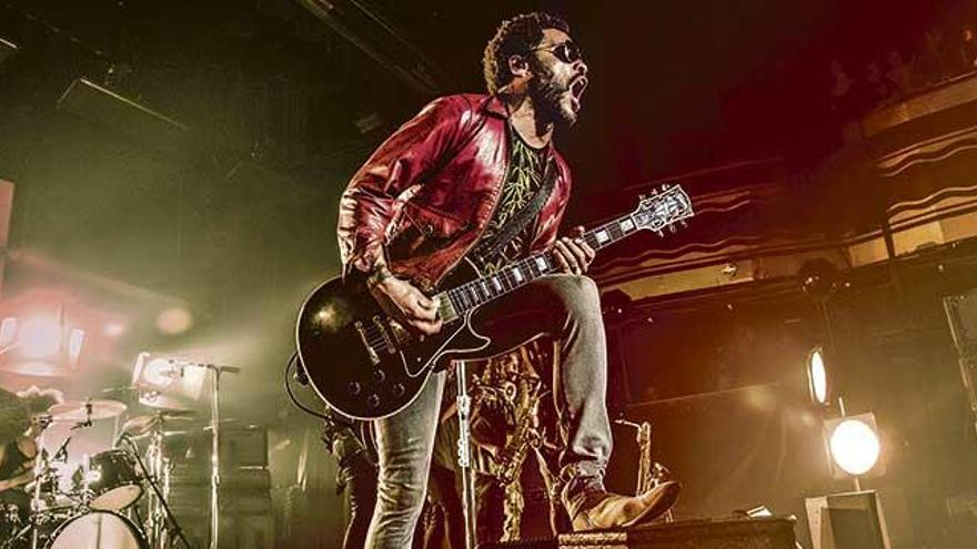 Lenny Kravitz, completa el fin de semana en Gijón