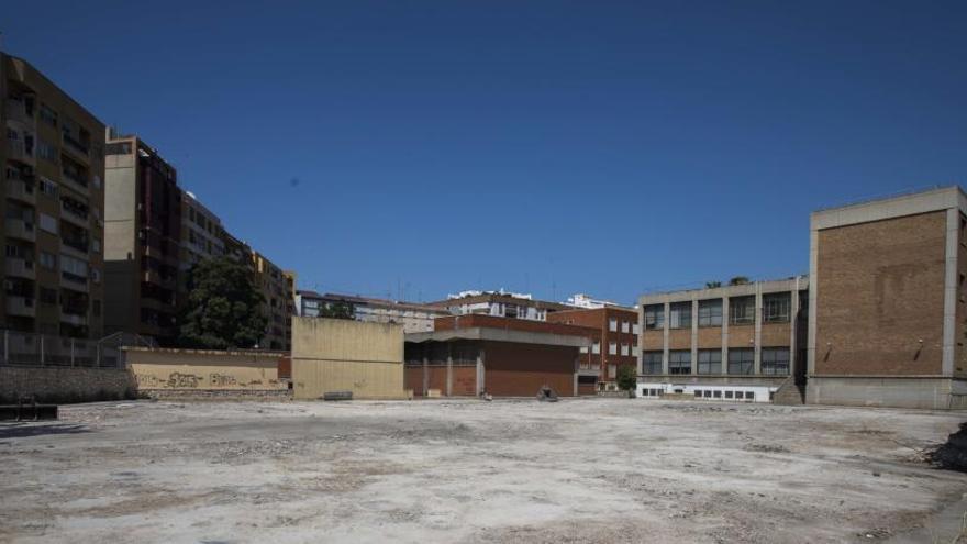 La UV demuele 9 edificios sin uso de la antigua Escuela de Magisterio